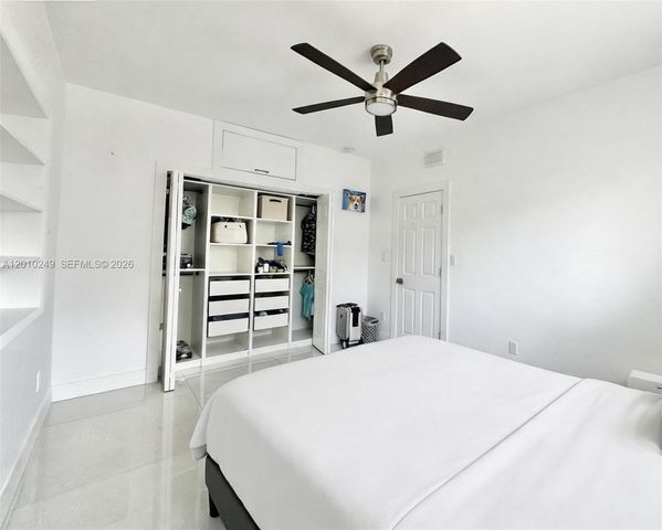 7800 SW 57th Ct, South Miami, FL 33143
