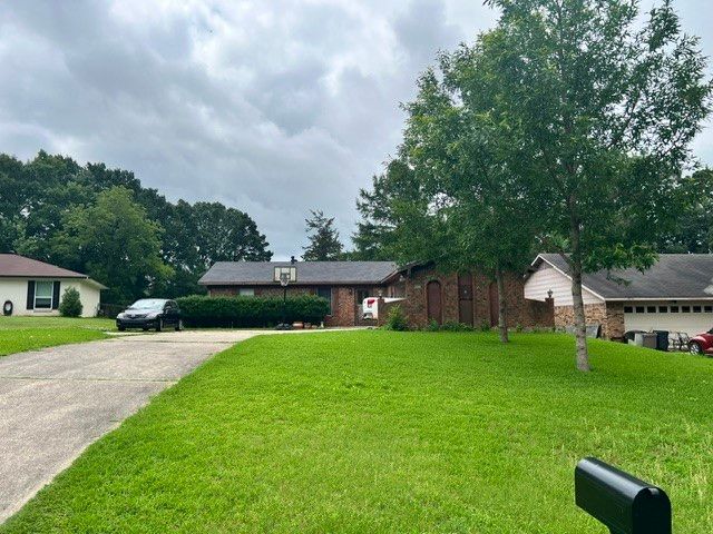 411 Hacienda Circle, Haughton, LA 71037