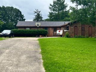 411 Hacienda Circle, Haughton, LA 71037