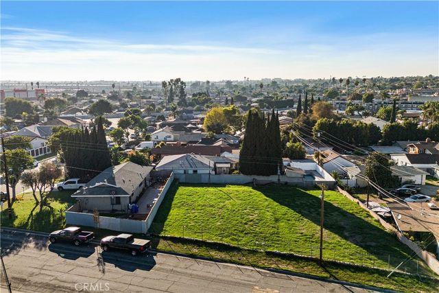 12121 Loma Dr, Whittier, CA 90604