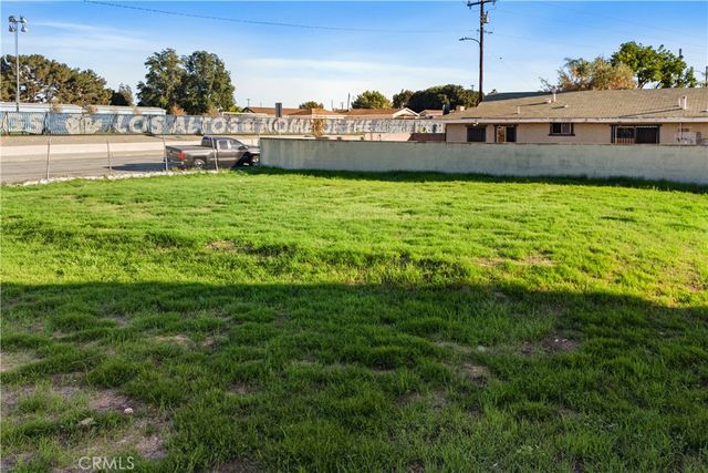 12121 Loma Dr, Whittier, CA 90604