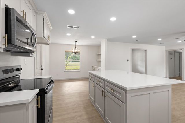 5215 Tenneryville Rd, Longview, TX 75604