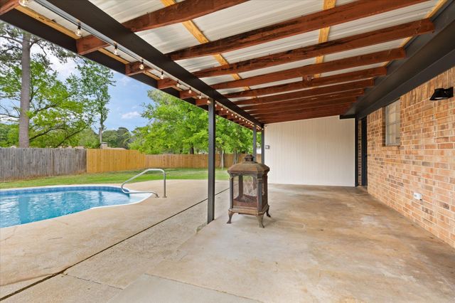 5215 Tenneryville Rd, Longview, TX 75604