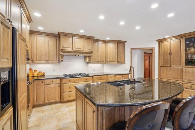 218 Saratoga Circle, Madison, WI 53705