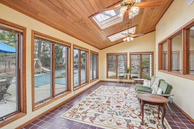 218 Saratoga Circle, Madison, WI 53705