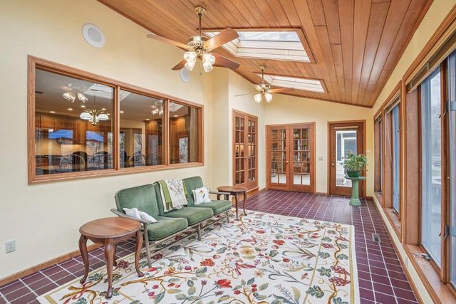 218 Saratoga Circle, Madison, WI 53705