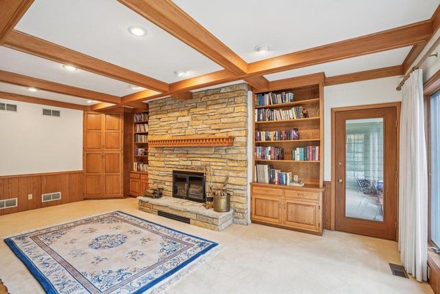 218 Saratoga Circle, Madison, WI 53705