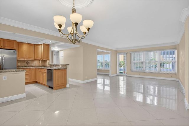 405 N Ocean Boulevard 208, Pompano Beach, FL 33062