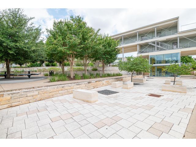 604 N Bluff DR 205, Austin, TX 78745