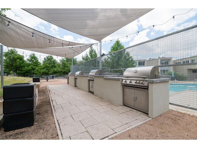 604 N Bluff DR 205, Austin, TX 78745