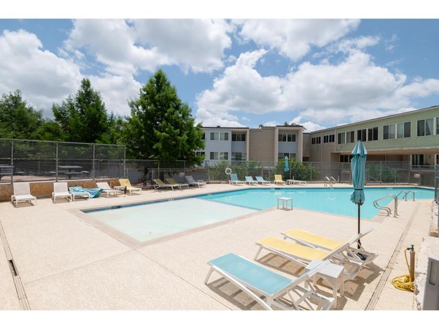 604 N Bluff DR 205, Austin, TX 78745