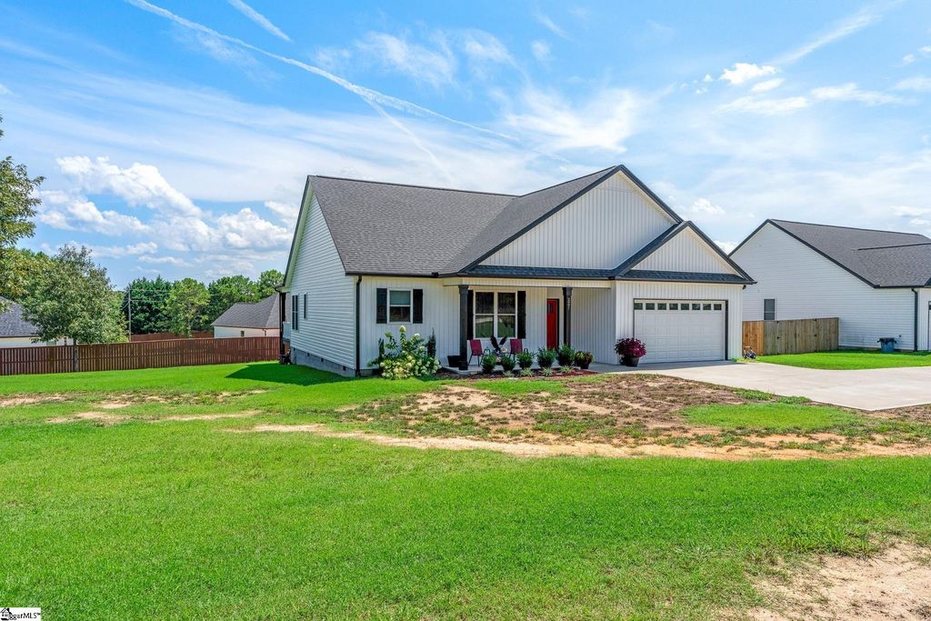 2991 Hwy 417, Woodruff, SC 29388