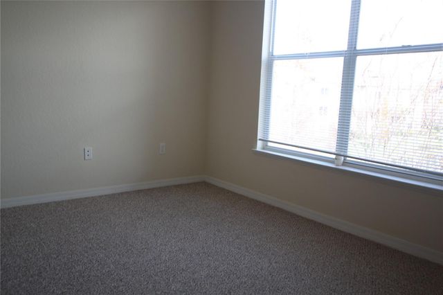 5703 LEGACY CRESCENT PLACE 304, Riverview, FL 33578