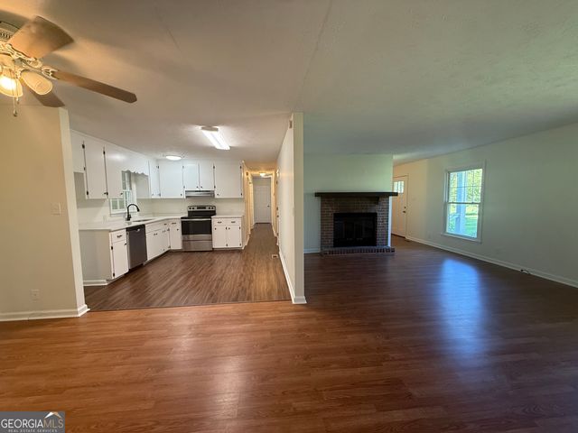 508 Merrill Lane, Lagrange, GA 30241