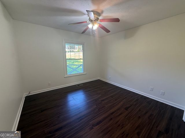 508 Merrill Lane, Lagrange, GA 30241