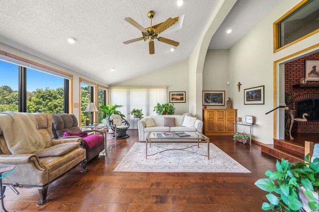 170 Sunshine Valley Place, Pearcy, AR 71964
