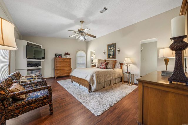 170 Sunshine Valley Place, Pearcy, AR 71964