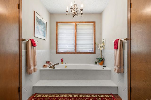 170 Sunshine Valley Place, Pearcy, AR 71964