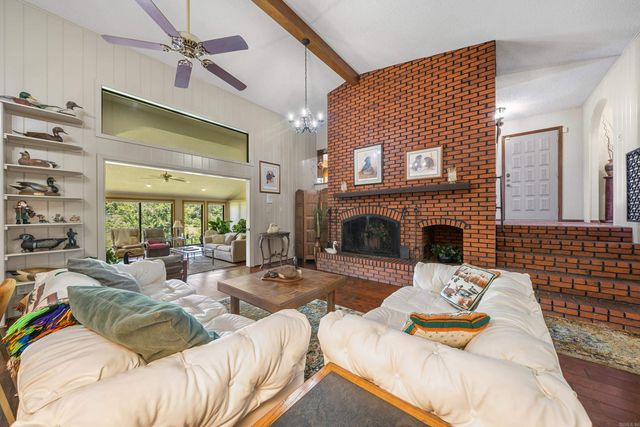 170 Sunshine Valley Place, Pearcy, AR 71964