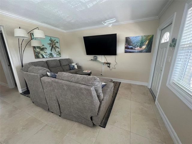 1221 SE 3rd 3, Deerfield Beach, FL 33441