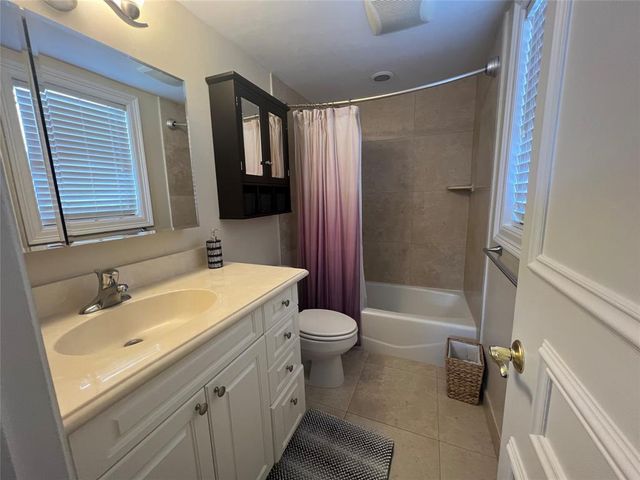 1221 SE 3rd 3, Deerfield Beach, FL 33441