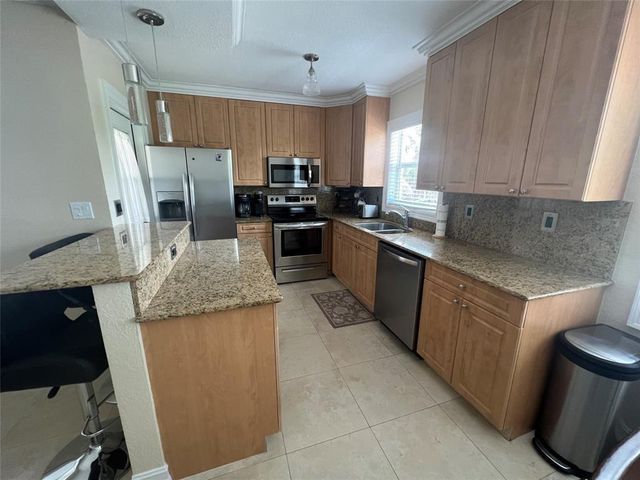 1221 SE 3rd 3, Deerfield Beach, FL 33441
