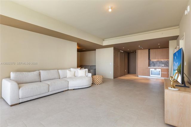 500 Alton Road 802, Miami Beach, FL 33139