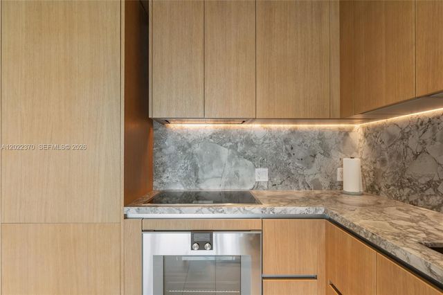 500 Alton Road 802, Miami Beach, FL 33139