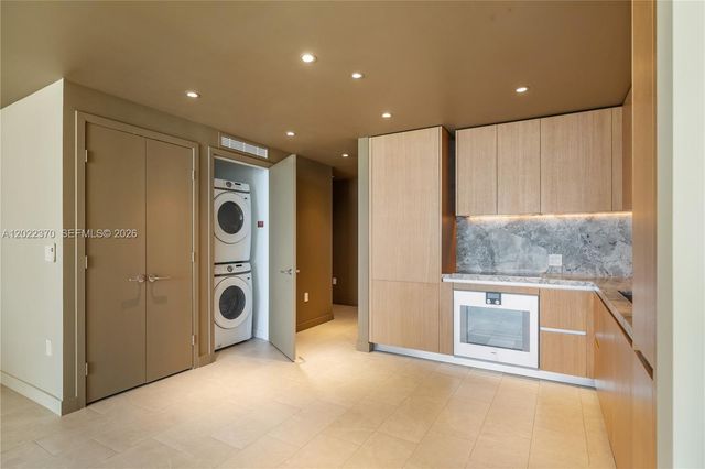 500 Alton Road 802, Miami Beach, FL 33139