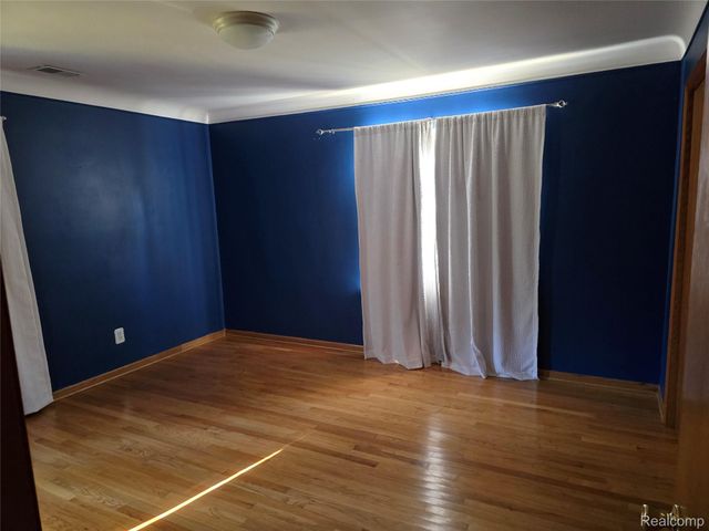 20719 Kennoway Circle, Beverly Hills Village, MI 48025
