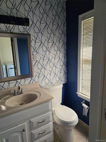 20719 Kennoway Circle, Beverly Hills Village, MI 48025