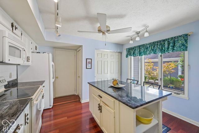 7406 Sylvan Ridge Road, Indianapolis, IN 46240
