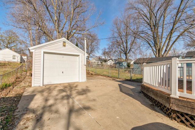 1332 55th Street, Des Moines, IA 50311