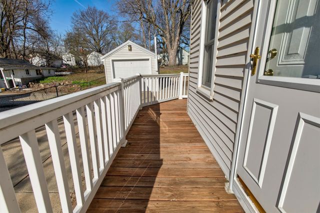 1332 55th Street, Des Moines, IA 50311