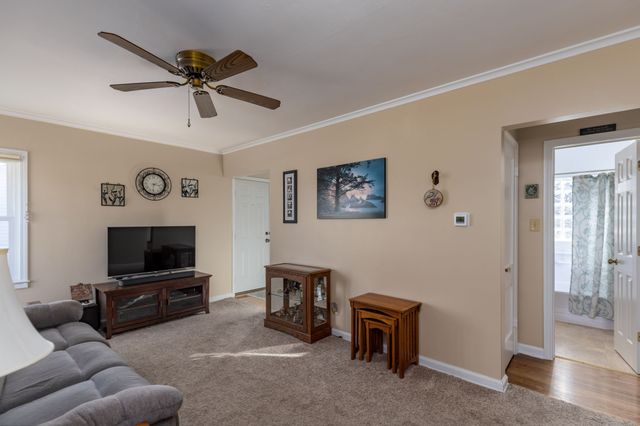 1332 55th Street, Des Moines, IA 50311
