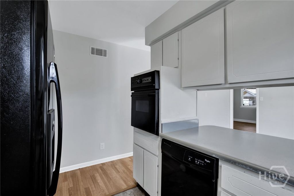 Image 11 of property listing at 503 Mimosa Place, Savannah, GA 31419