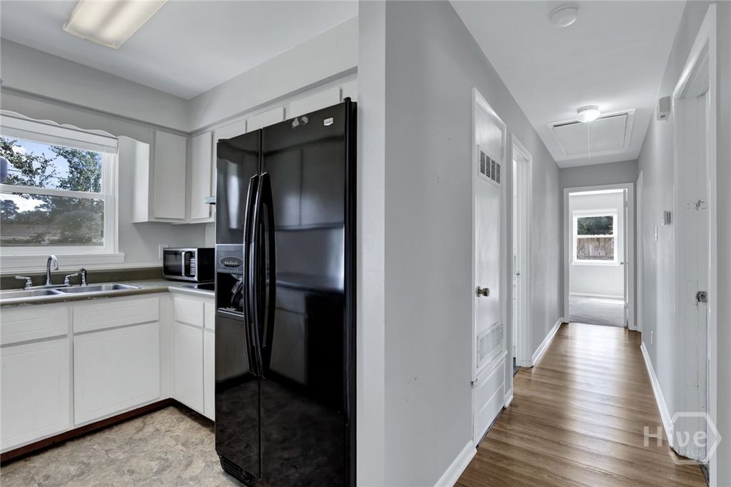 Image 13 of property listing at 503 Mimosa Place, Savannah, GA 31419
