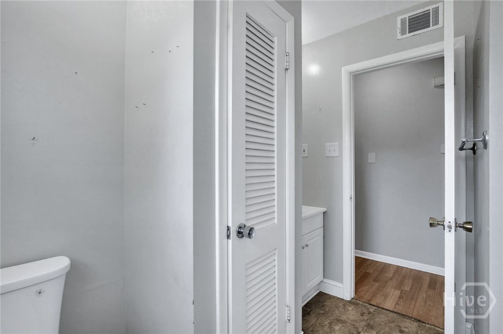 Image 20 of property listing at 503 Mimosa Place, Savannah, GA 31419
