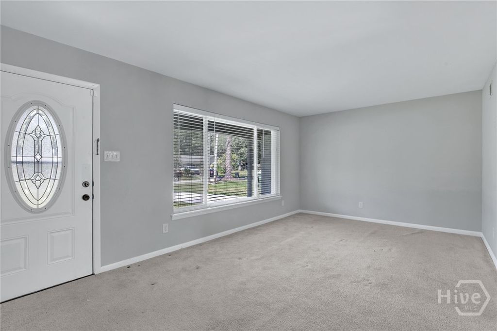 Image 4 of property listing at 503 Mimosa Place, Savannah, GA 31419