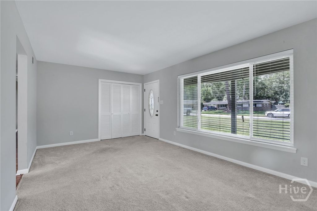 Image 5 of property listing at 503 Mimosa Place, Savannah, GA 31419