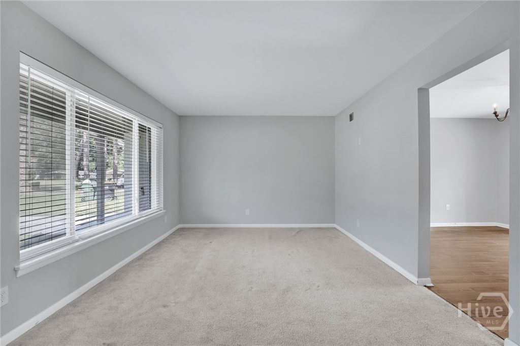 Image 6 of property listing at 503 Mimosa Place, Savannah, GA 31419