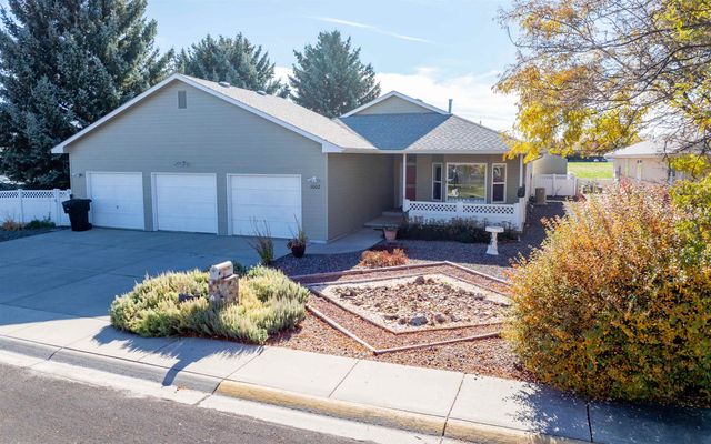 1002 Ponderosa Ct, Powell, WY 82435 property photo
