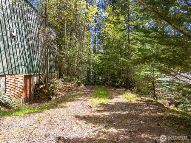 651 N Duckabush Drive W, Hoodsport, WA 98548