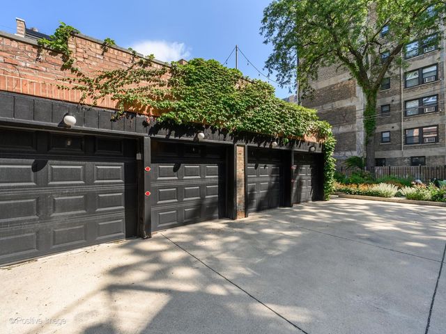 556 W Arlington Place 3, Chicago, IL 60614