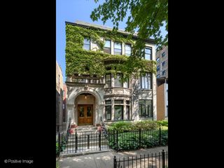 556 W Arlington Place 3, Chicago, IL 60614