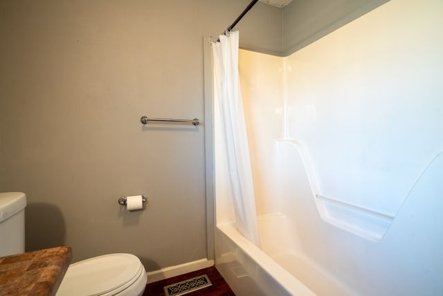 75 Buie Rd, Summertown, TN 38483