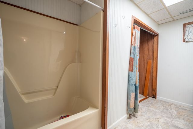 75 Buie Rd, Summertown, TN 38483