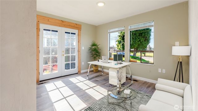 8401 S Park Avenue, Tacoma, WA 98444