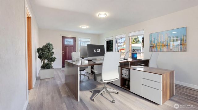 8401 S Park Avenue, Tacoma, WA 98444