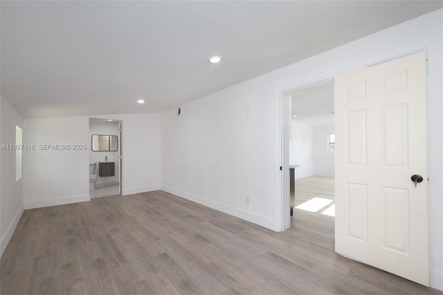 3017 NW 2nd St, Pompano Beach, FL 33069